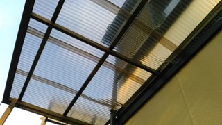 雪被害　テラス工事　街の屋根やさん四日市店