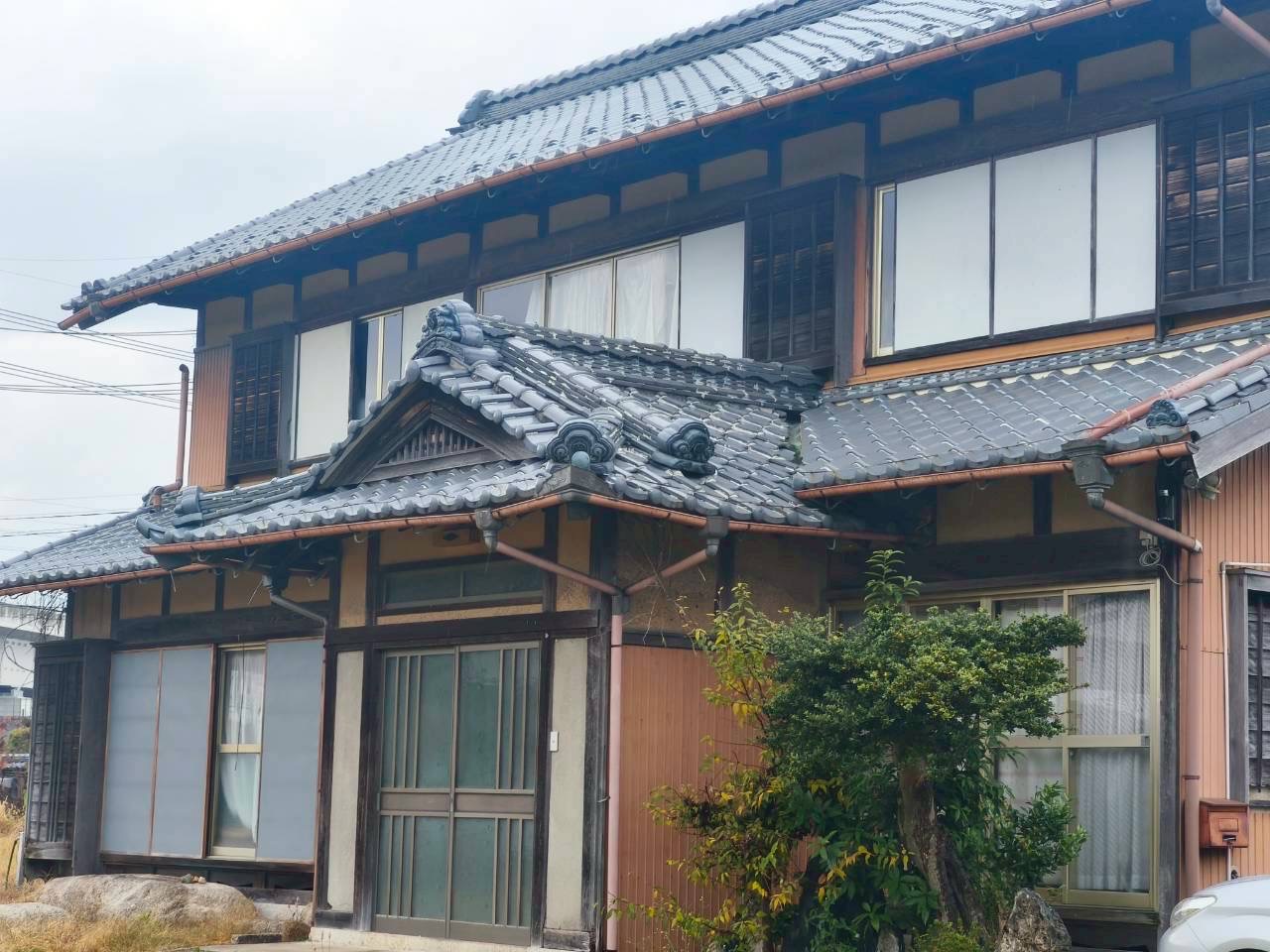 東員町谷樋からの雨漏り