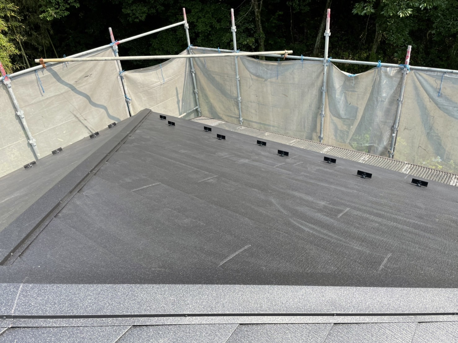 鈴鹿市のカバー工法、スーパーガルテクト