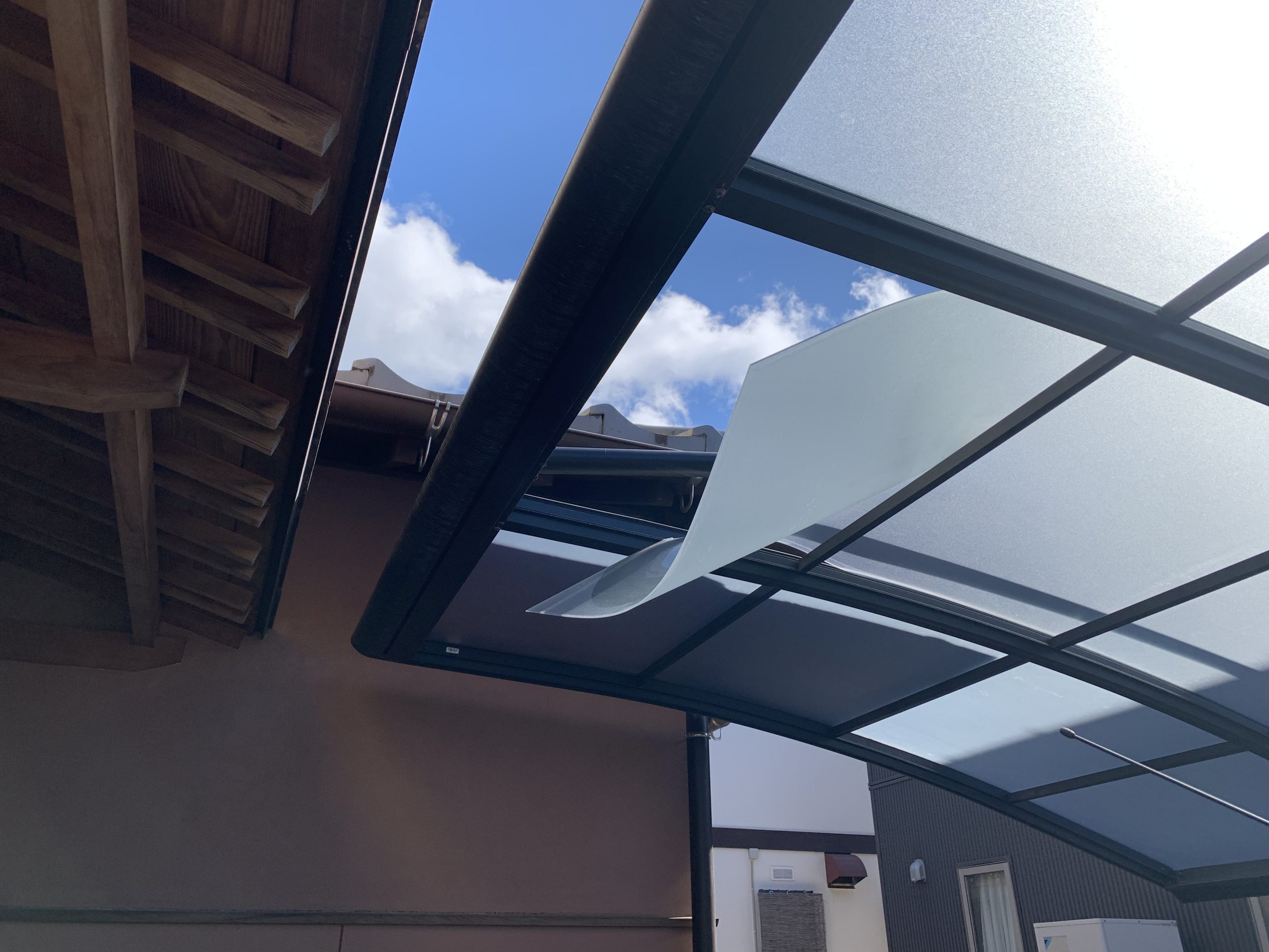 雪によるカーポートの破損