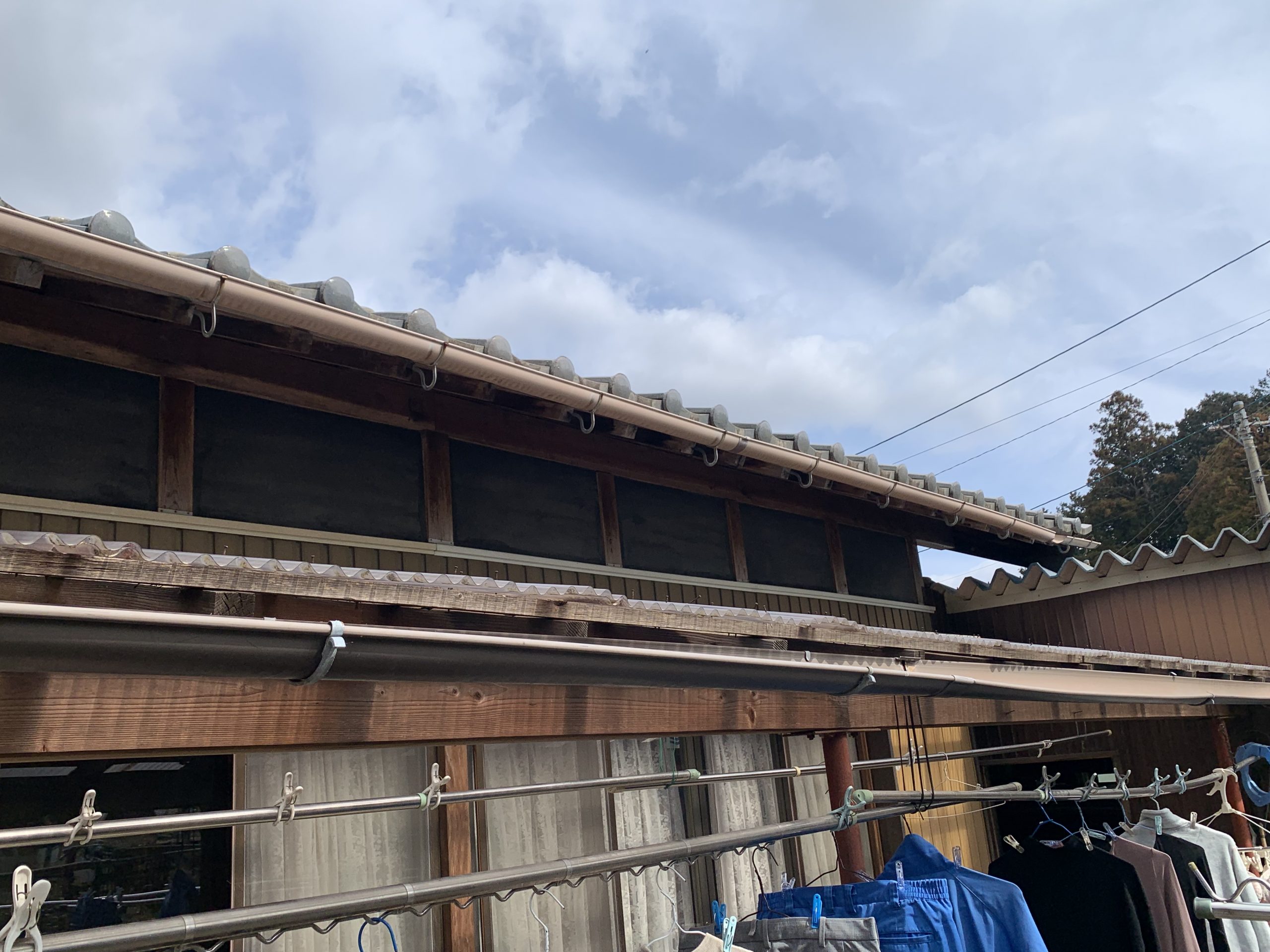 菰野町の雪により壊れた雨樋