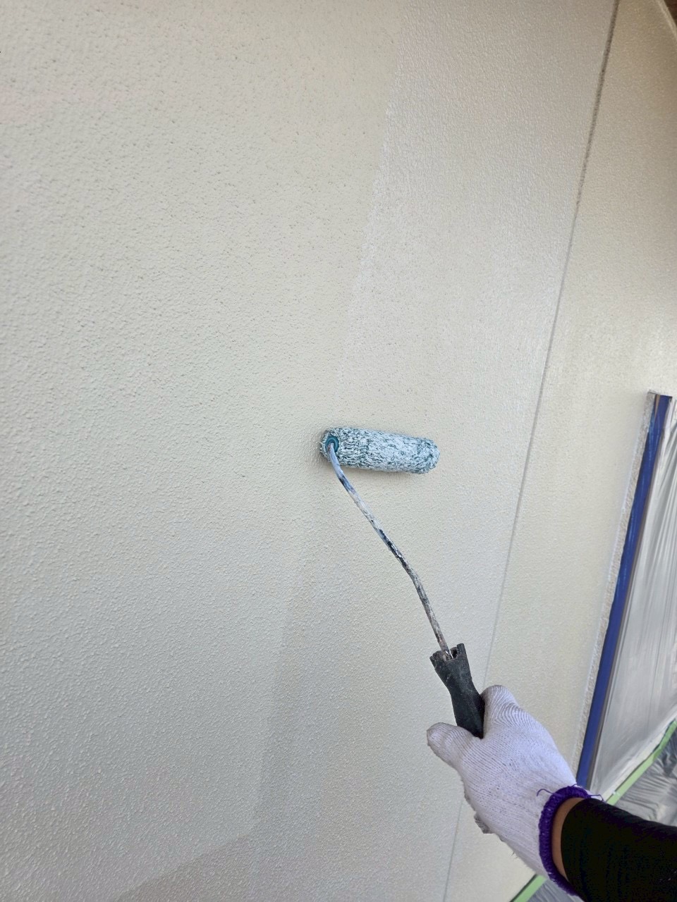 四日市市で2回目の外壁塗装にプレミアムシリコンを使用した施工写真