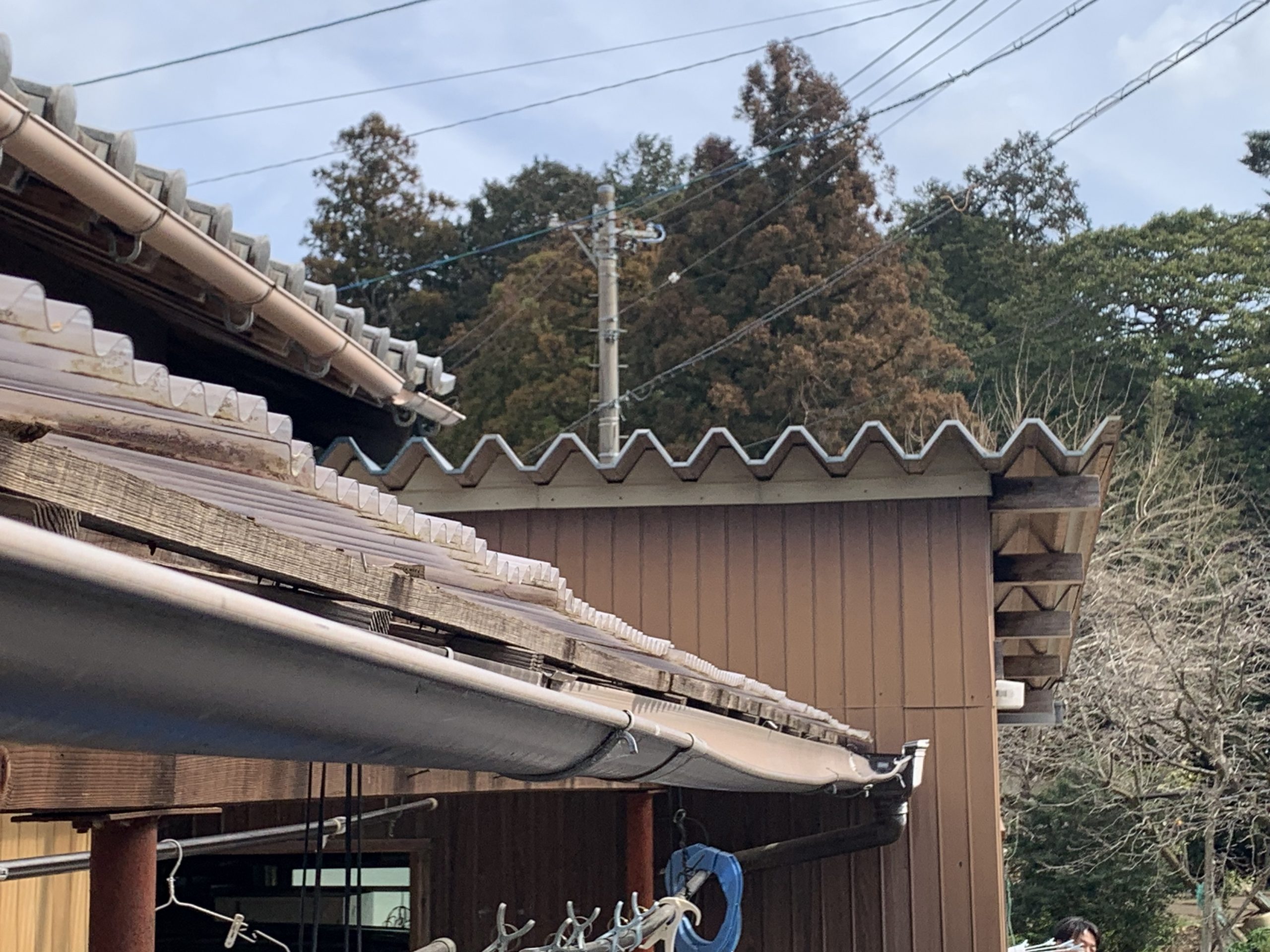 菰野町の雪で壊れた雨樋