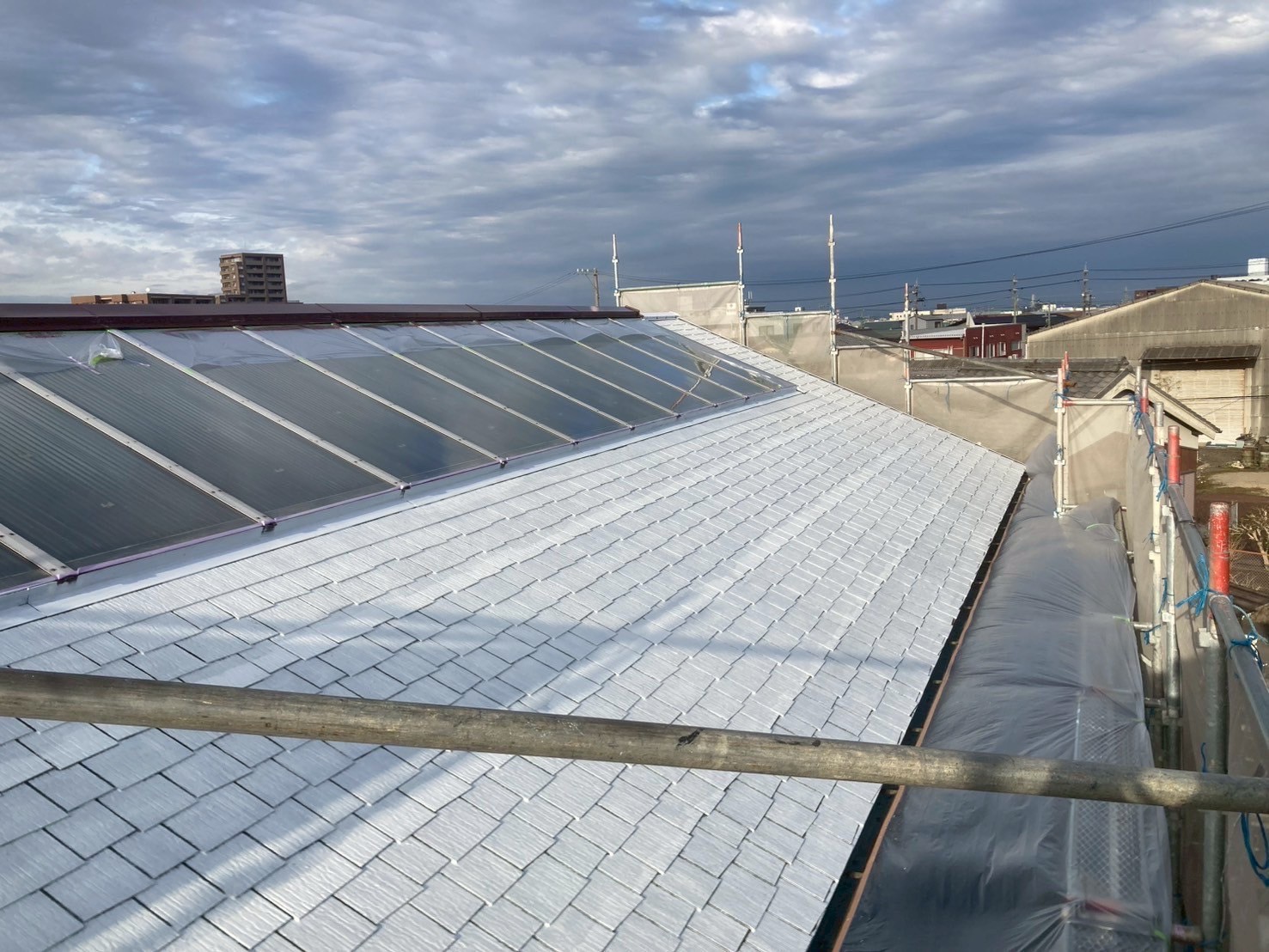 鈴鹿市のスレート屋根の屋根塗装