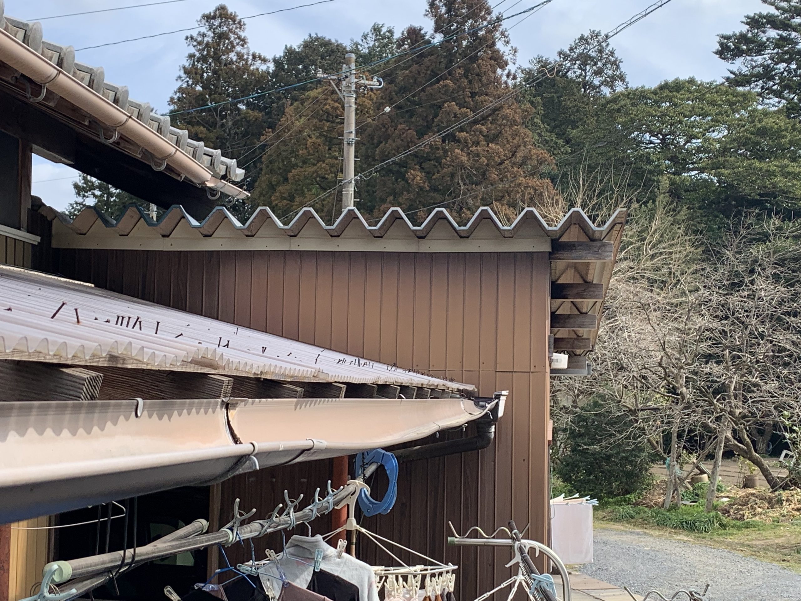 菰野町の雪で壊れた雨樋