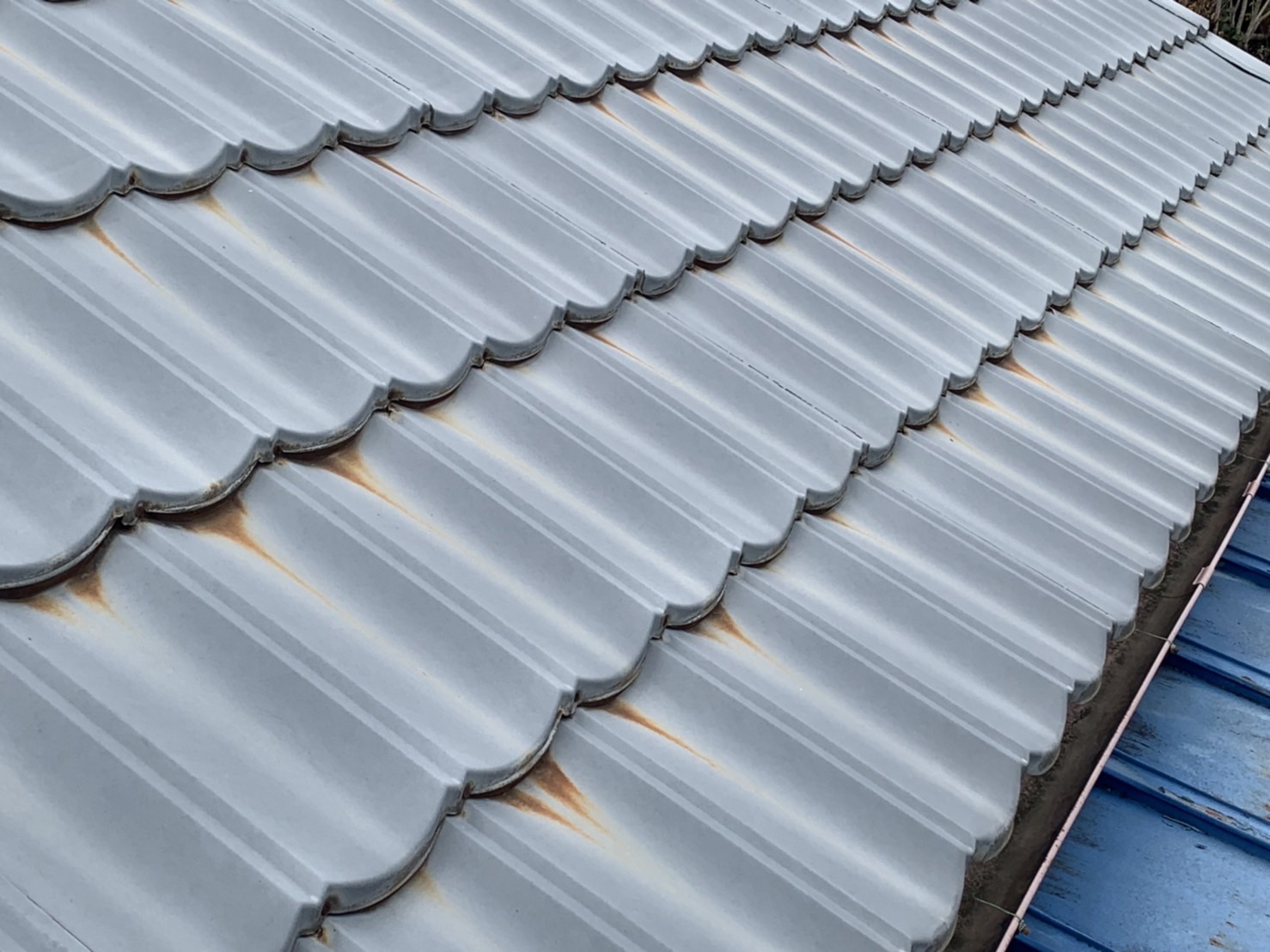 四日市市の金属瓦