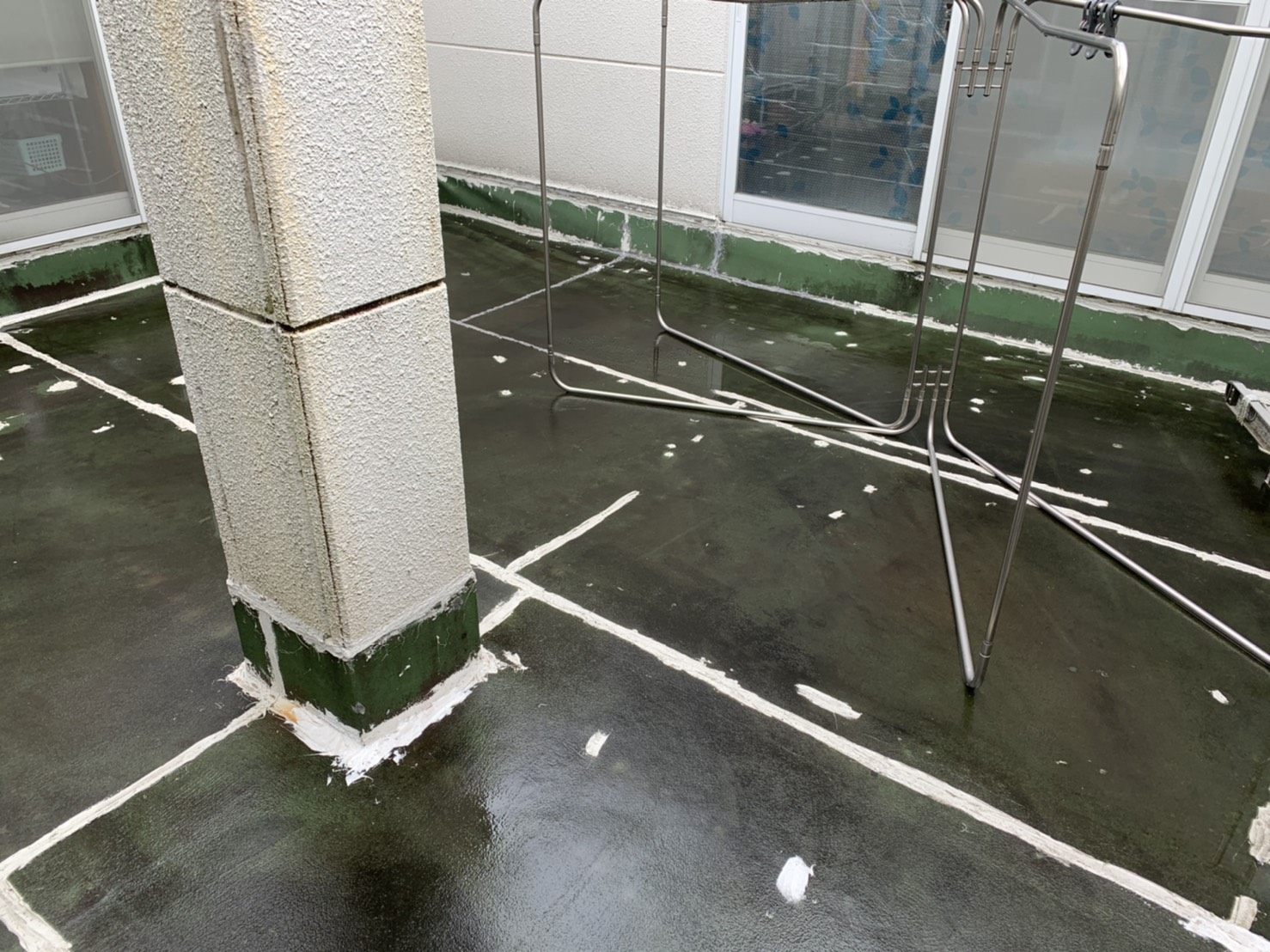 桑名市のシート防水劣化状況