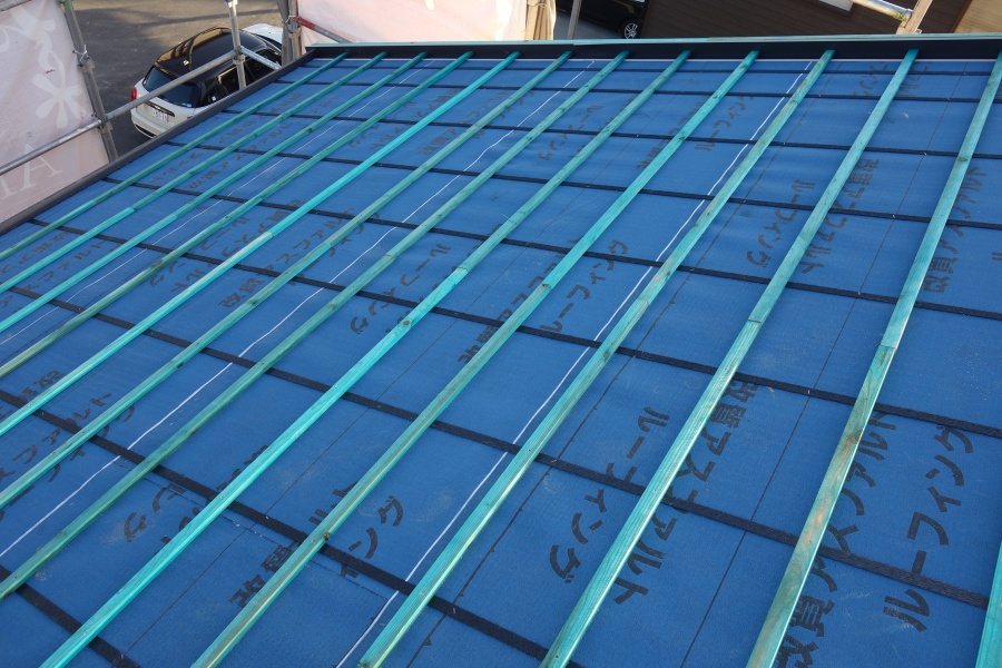 新築　屋根工事　ルーフィング