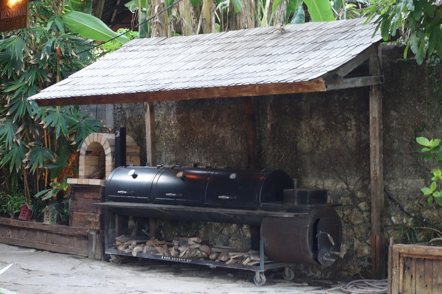木の屋根　切妻