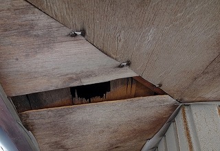 軒天破損　街の屋根やさん四日市店　津市