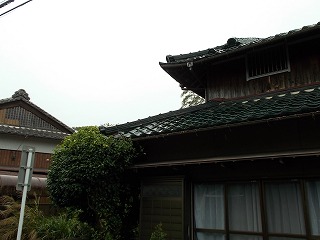 鬼瓦ズレ　漆喰剥がれ　街の屋根やさん四日市店