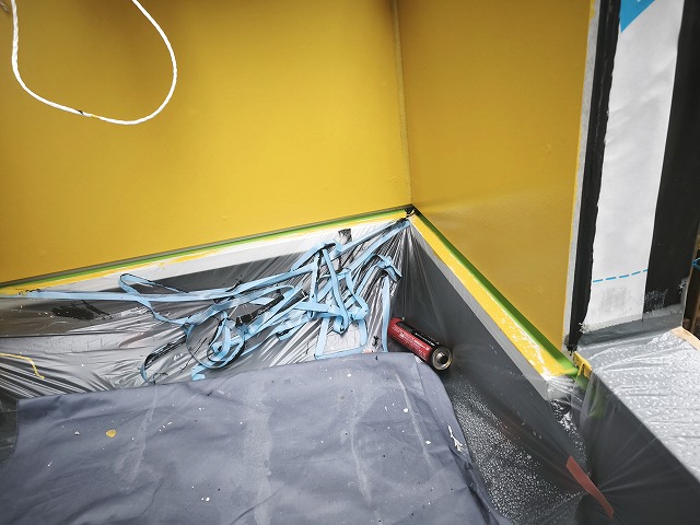 内壁塗装中塗り