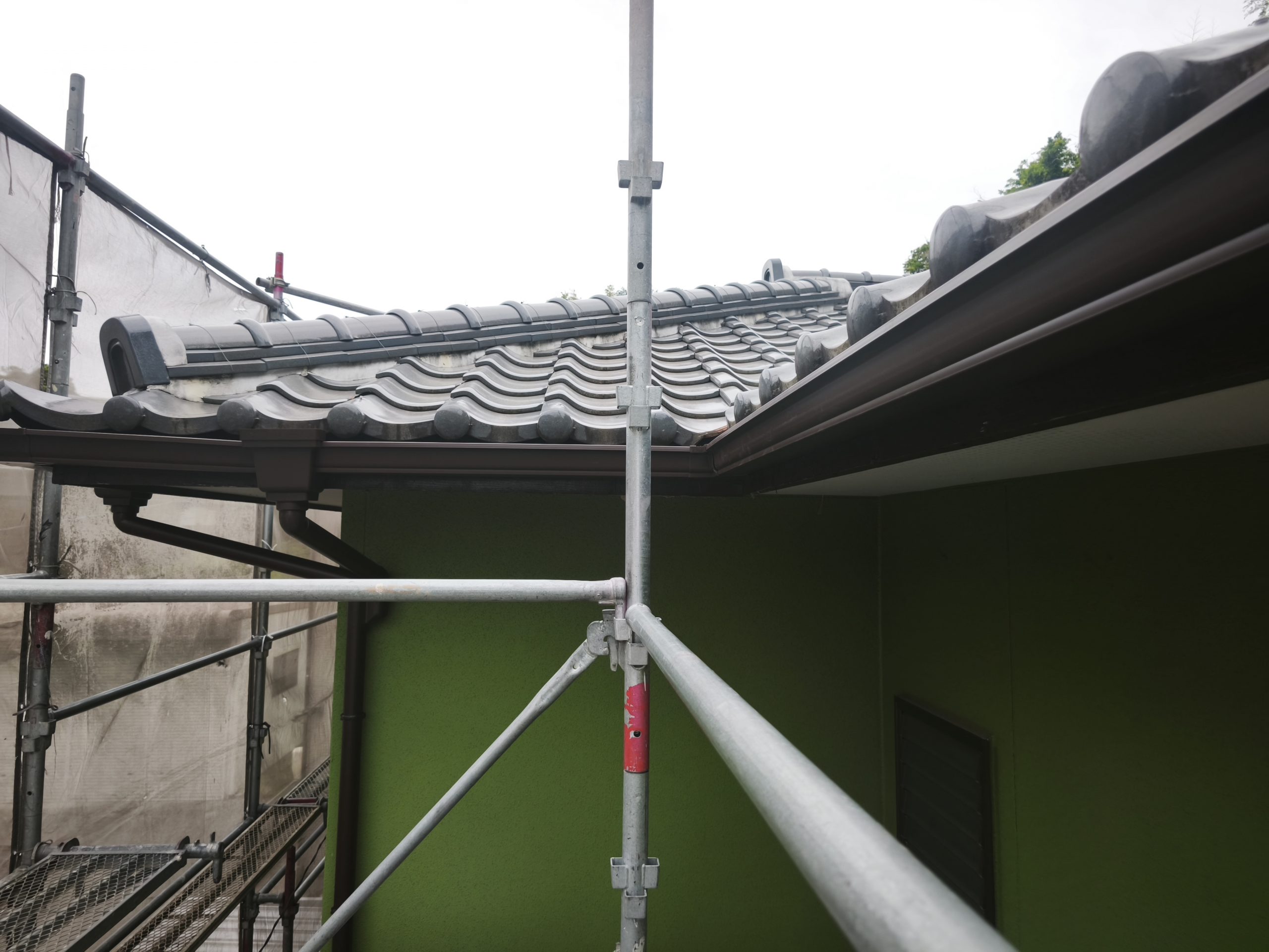 施工中
