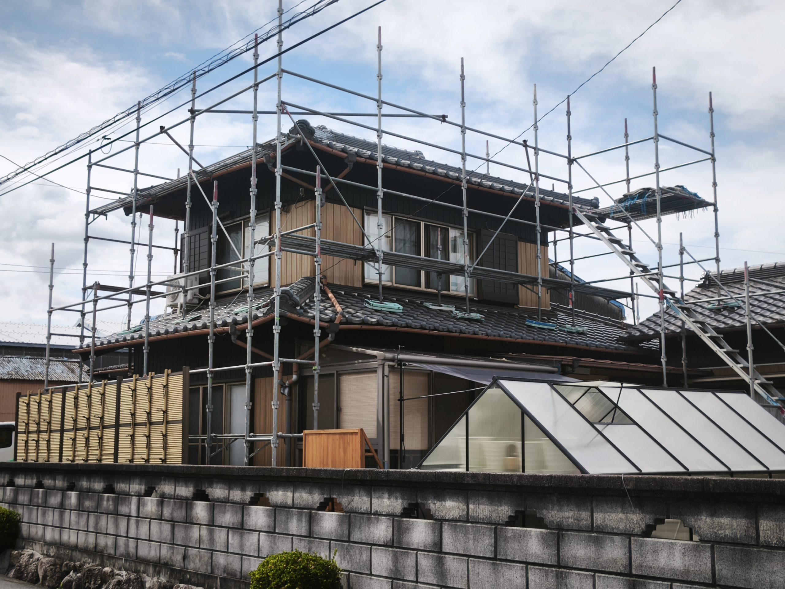 施工中
