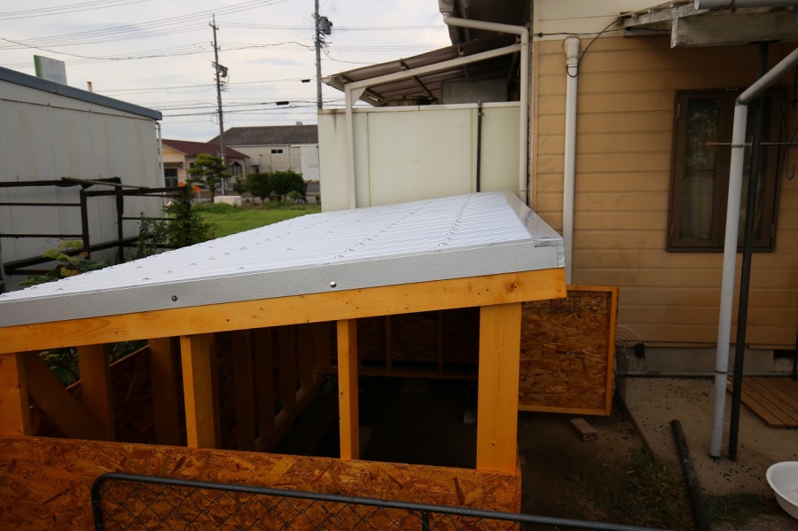 トタン屋根、波板、板金