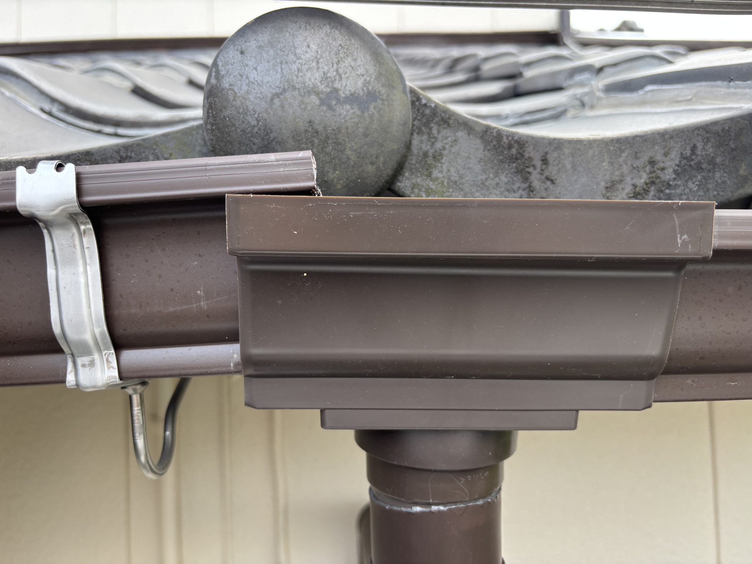 四日市市雪害で壊れた雨樋