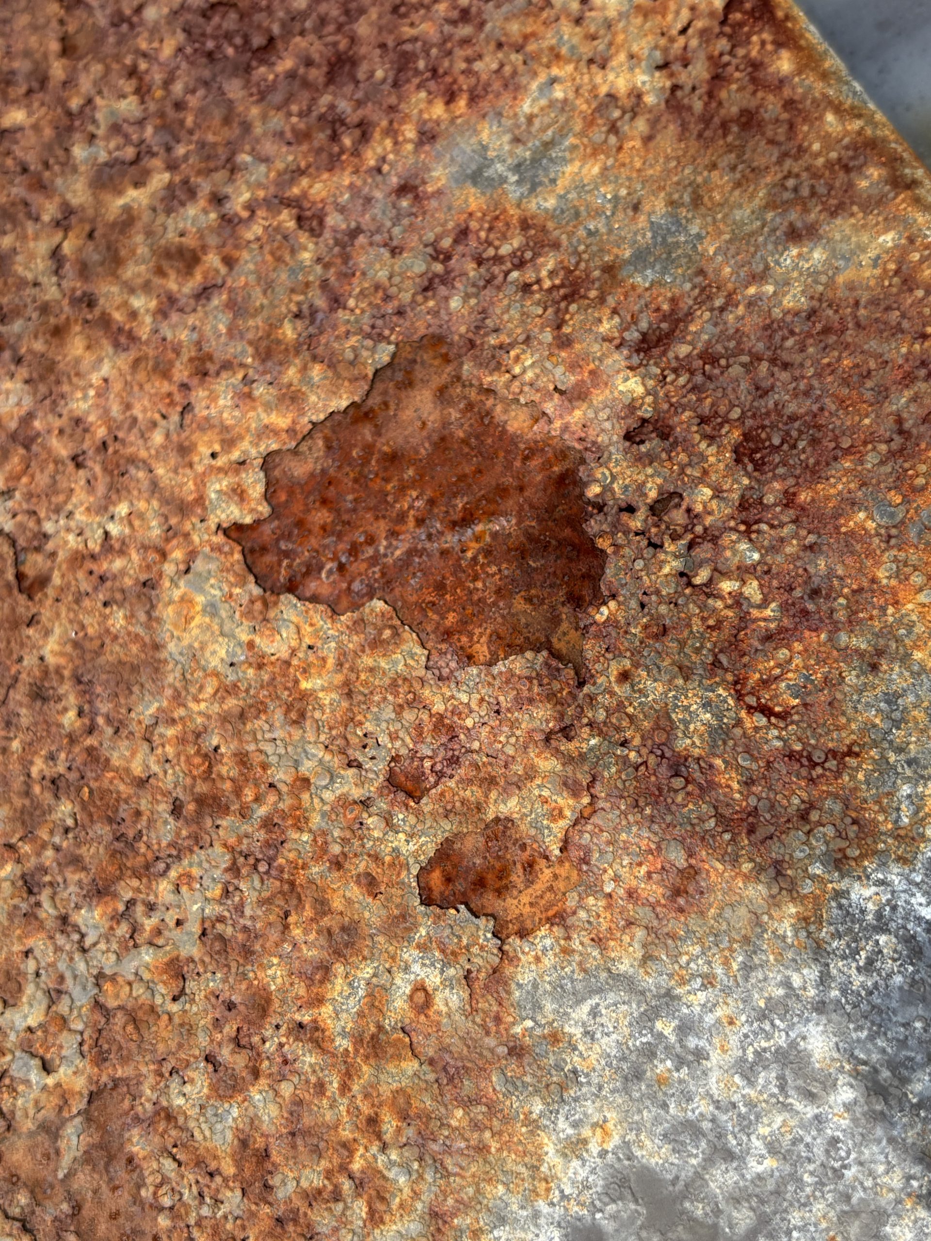 四日市市錆びた横暖ルーフ