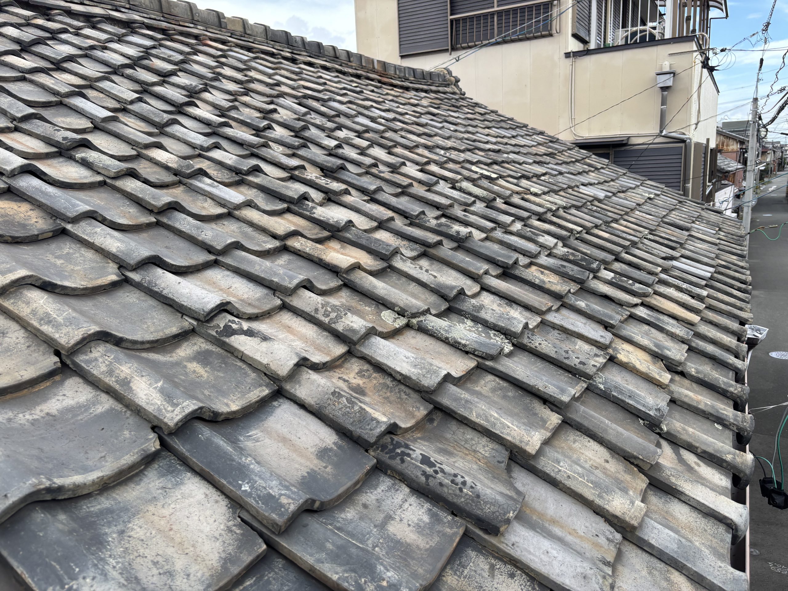 築50年以上の桑名市の和瓦屋根の全景