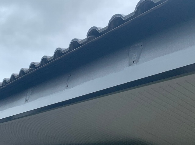 留め具が外れた