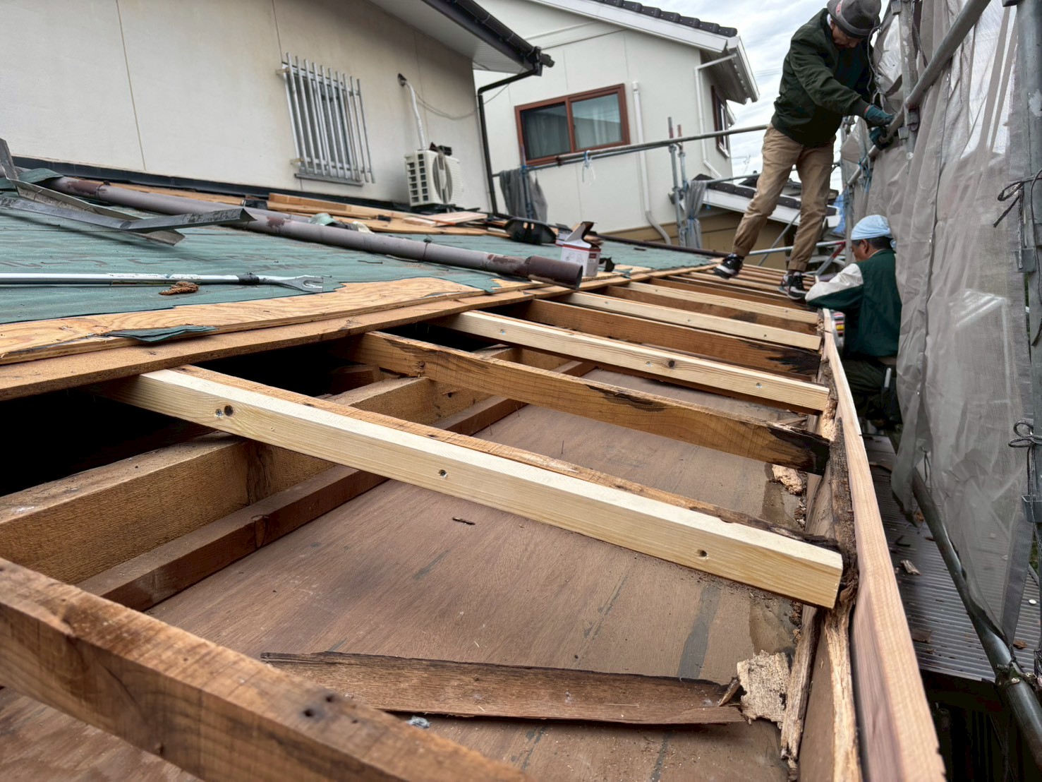 東員町屋根葺き替え