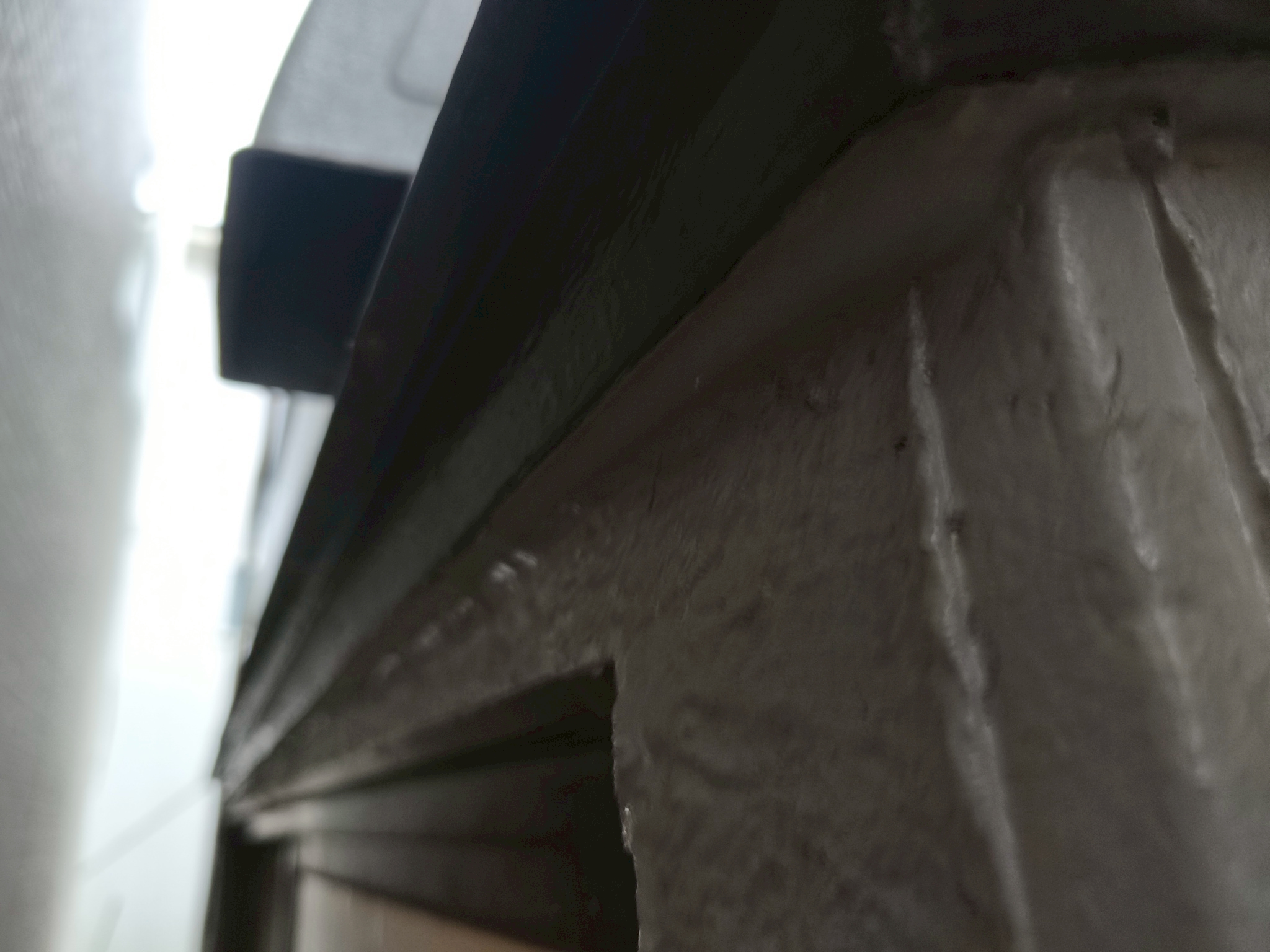 四日市市出窓の雨漏り