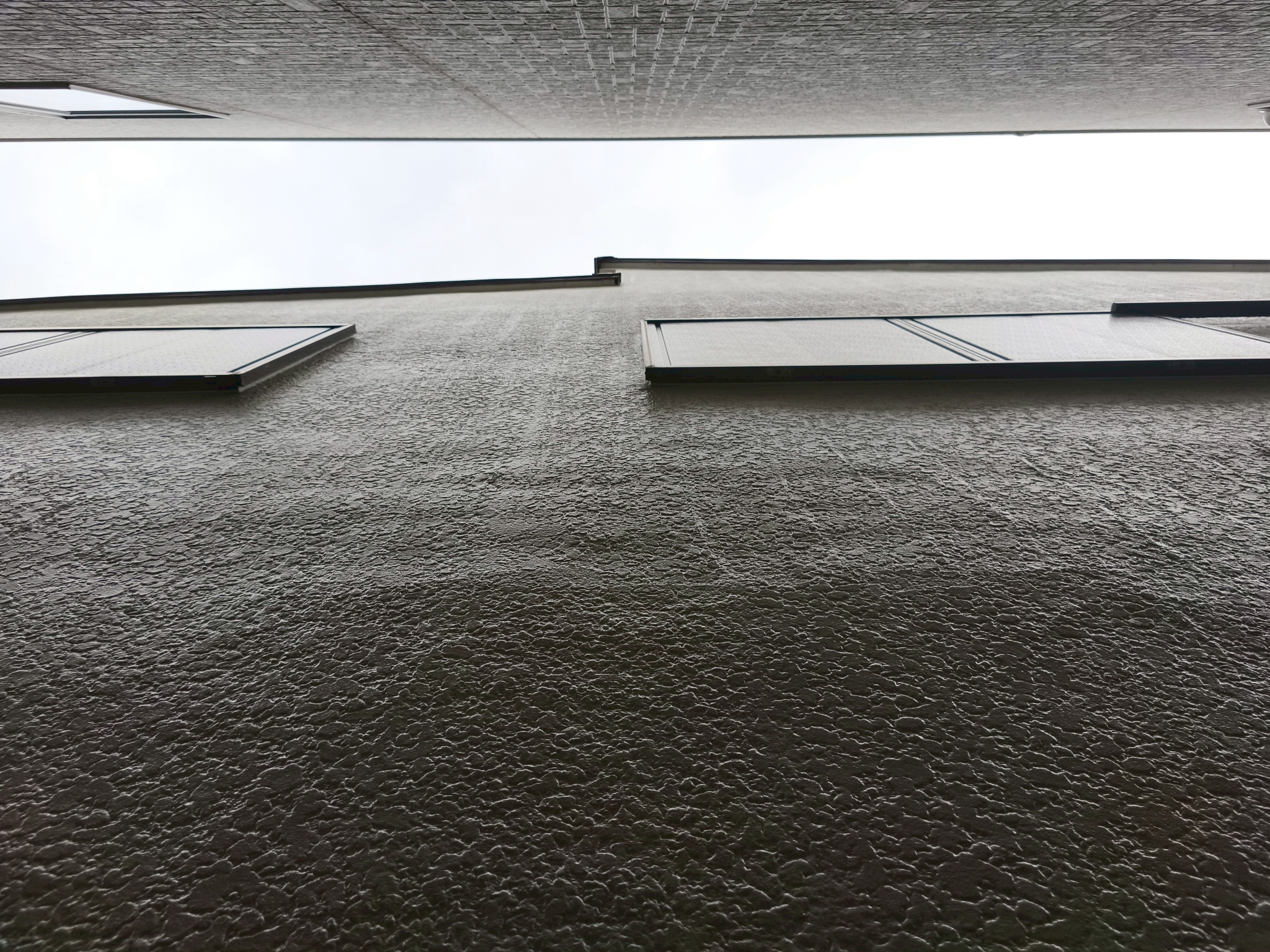 四日市市出窓の雨漏り