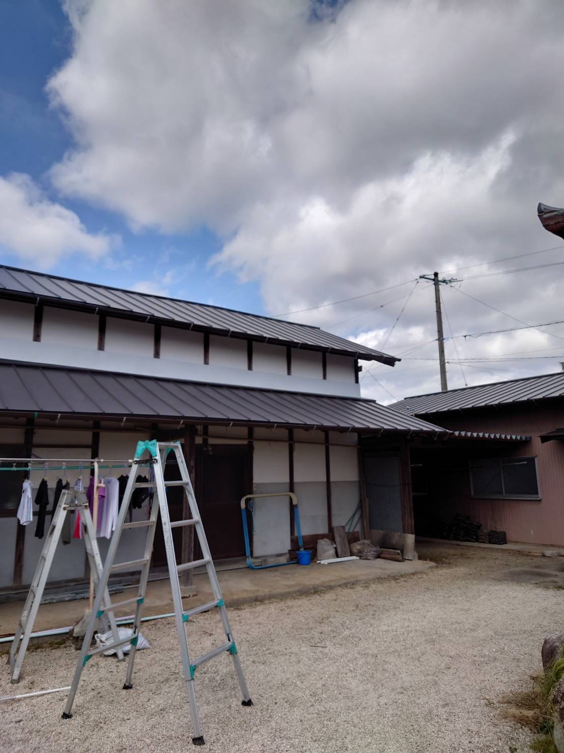 和瓦からガルバリウム鋼板に葺き替え