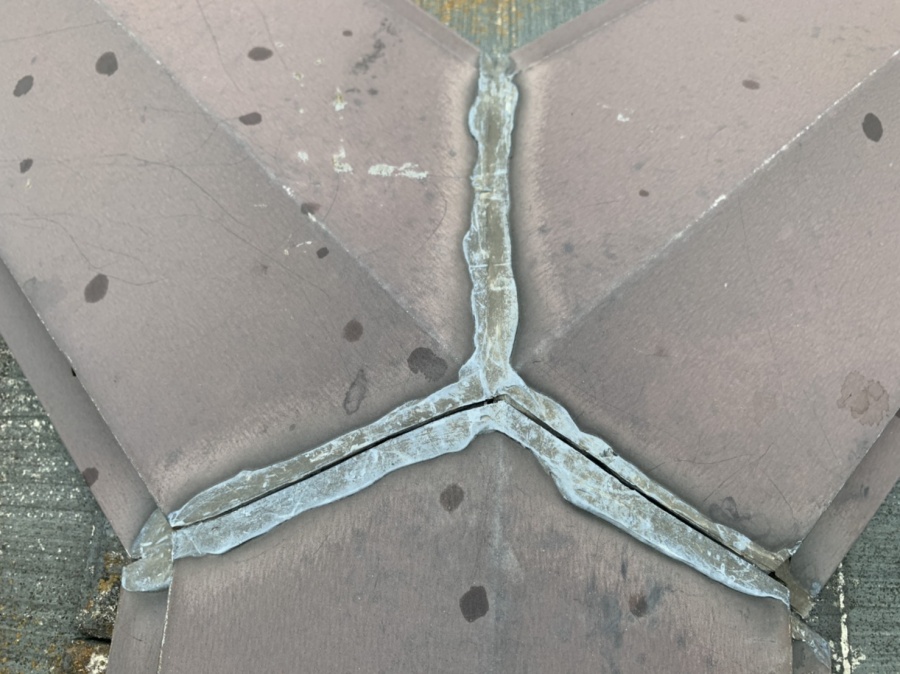 鈴鹿市、カバー工法、棟板金