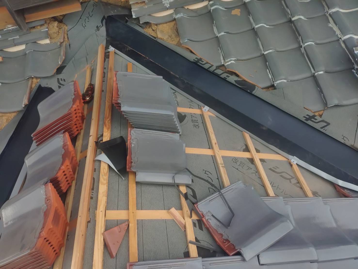 下地腐食部分の撤去と補修