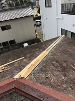 台風被害　棟板金　屋根　落下　修繕　街の屋根や四日市店