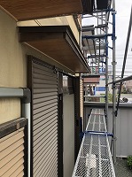 街の屋根やさん四日市店　軒天