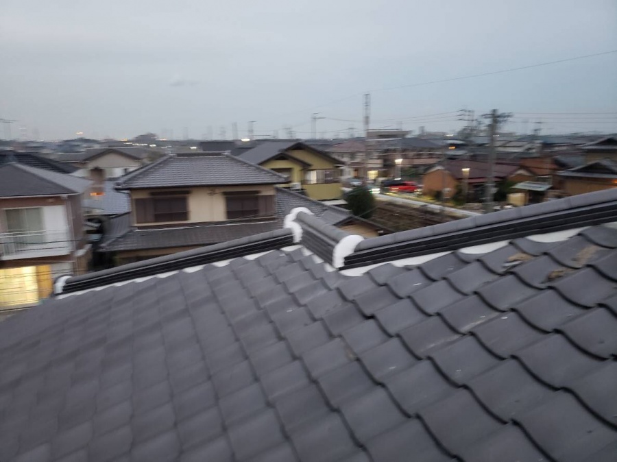 街の屋根やさん四日市店　漆喰塗り直し