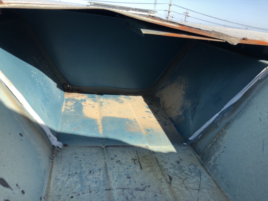 倉庫　金属屋根　折半屋根