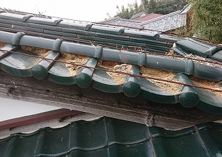 漆喰剥がれ　街の屋根やさん四日市店