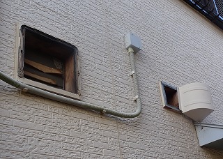 換気口破損　街の屋根やさん四日市店　津市