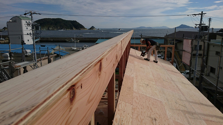 三重県鳥羽市のK様店舗の差し掛け屋根