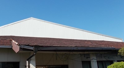 屋根材劣化　街の屋根や四日市