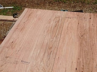 新しく野地板を張ります