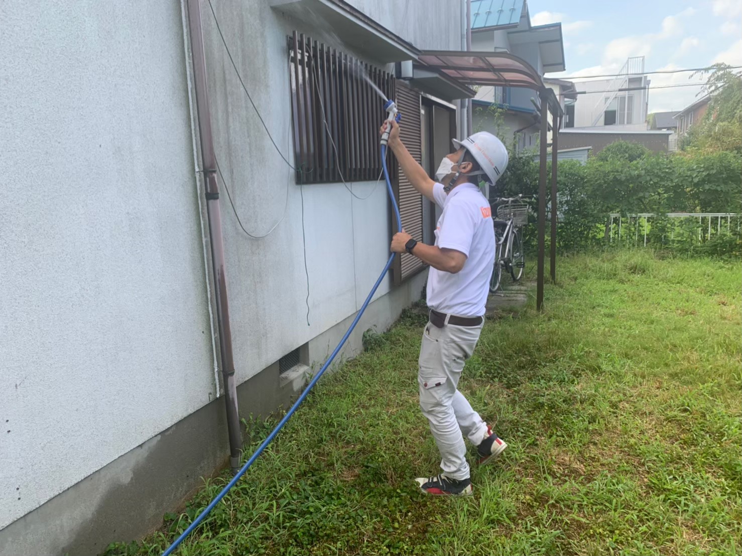 外壁クラックの調査