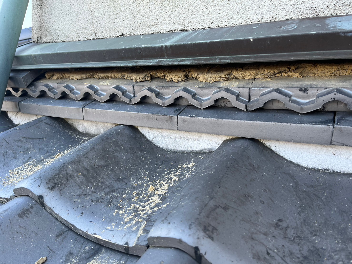 守山市のし瓦の落下箇所