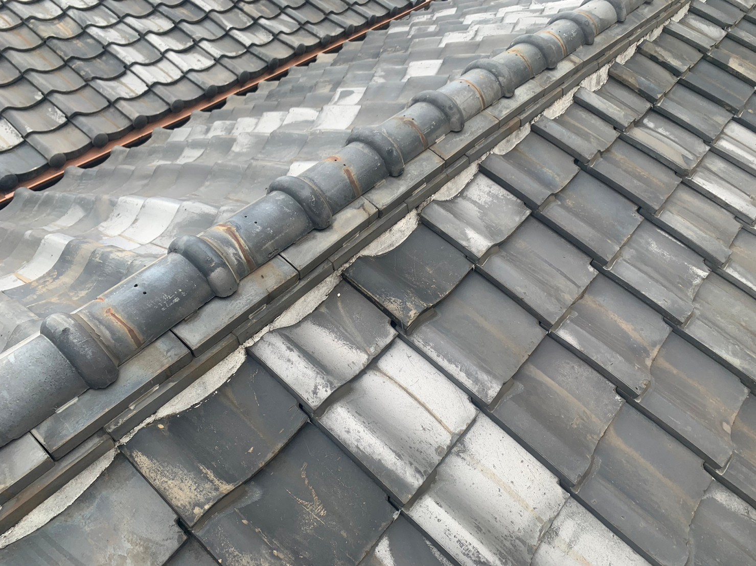 屋根漆喰の状態