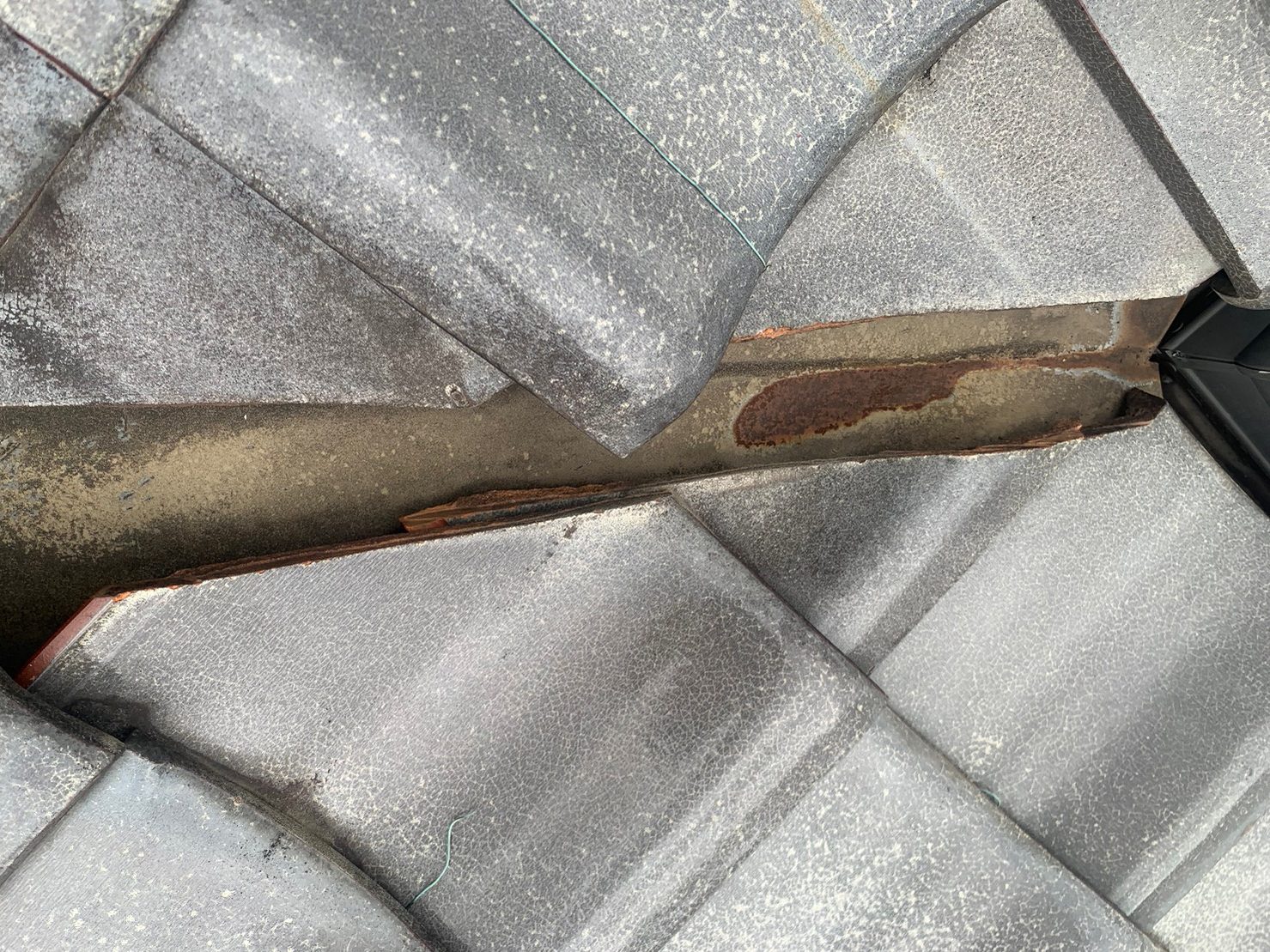 板金のサビ　老朽化