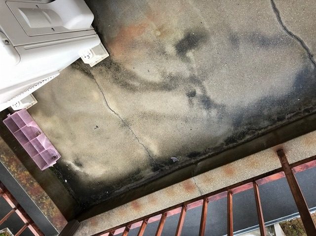 ベランダ防水切れ