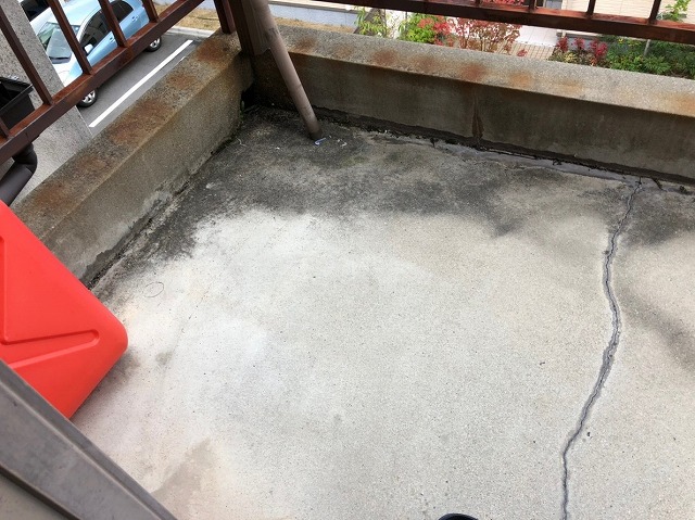 ベランダ防水切れ