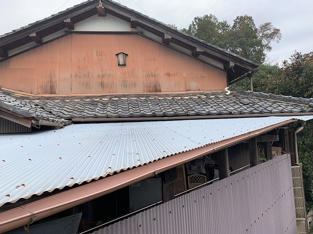 波トタン