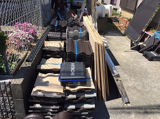 屋根の工事