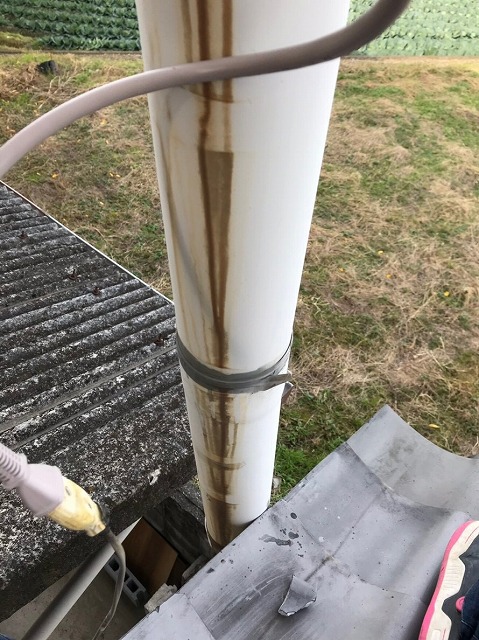 臭突管コンセント