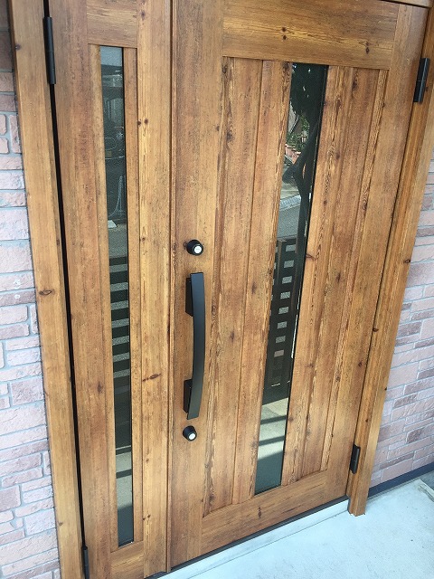 玄関ドア完成