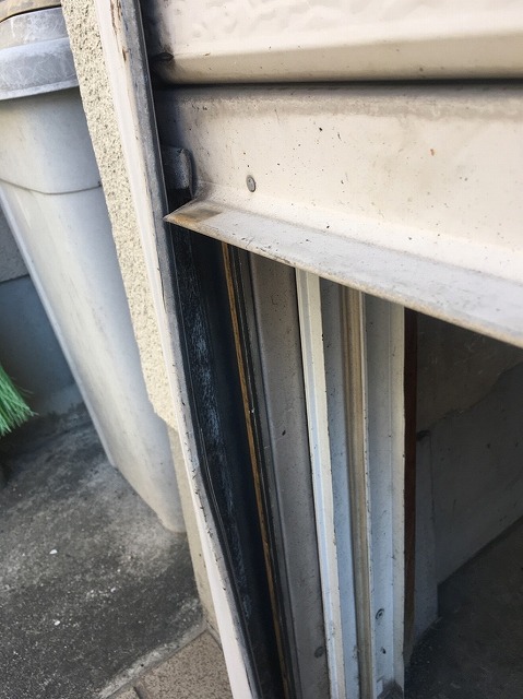 曲がったフレーム