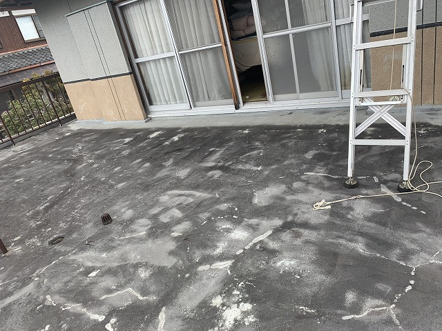 二階バルコニー